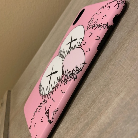 PINK KAWS ELMO IPHONE XS MAX CASE - Picture 5 of 5